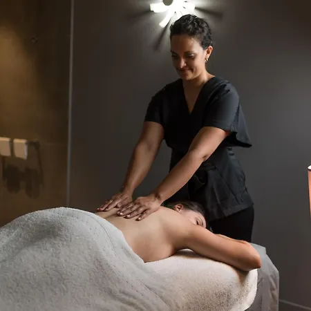 Hotel Du Roi & By Sowell Collection 5*