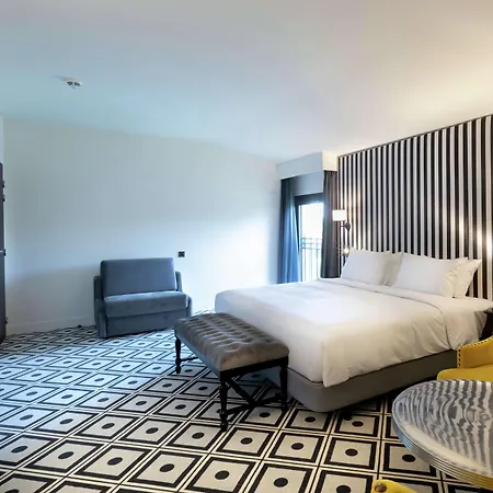 Du Roi & By Sowell Collection Carcassonne