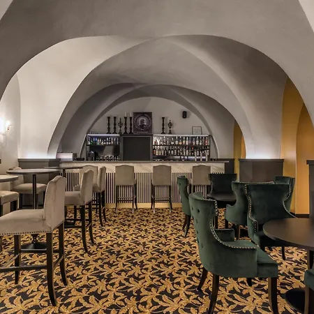 Du Roi & By Sowell Collection 5*