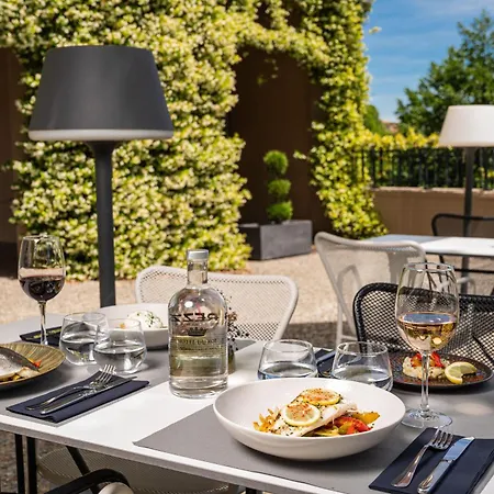 Du Roi & By Sowell Collection 5*