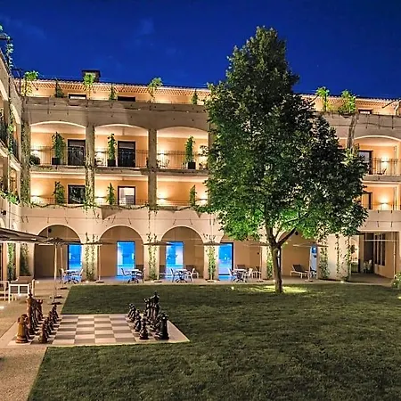 Du Roi & By Sowell Collection Hotel