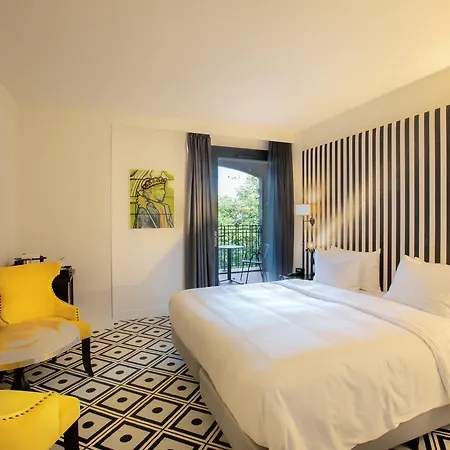 Du Roi & By Sowell Collection