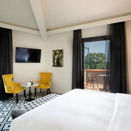 Du Roi & By Sowell Collection Hotel 5*