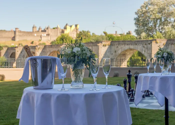 Du Roi & By Sowell Collection Carcassone