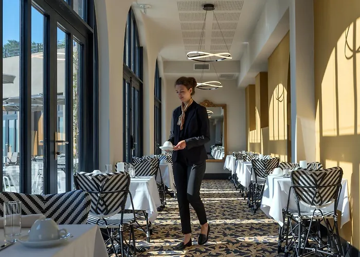 فندق Du Roi & By Sowell Collection 5*