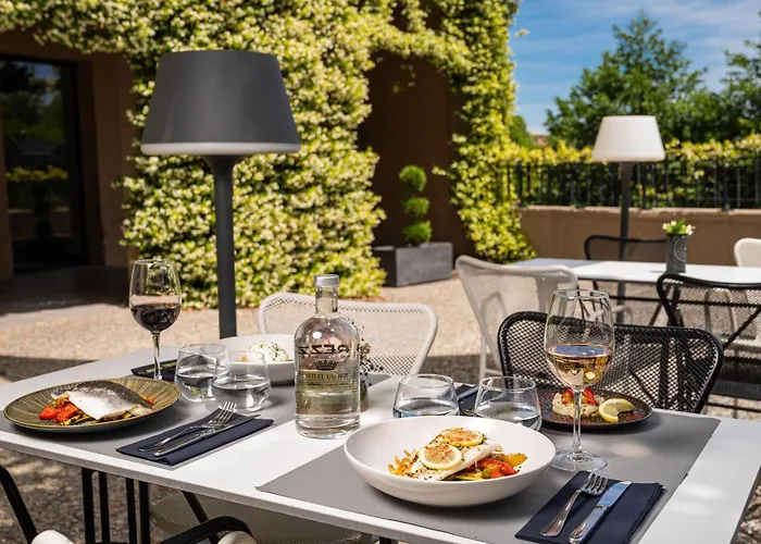 Du Roi & By Sowell Collection 5*