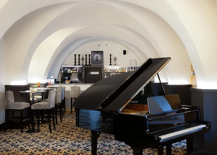 Du Roi & By Sowell Collection 5* Carcassone