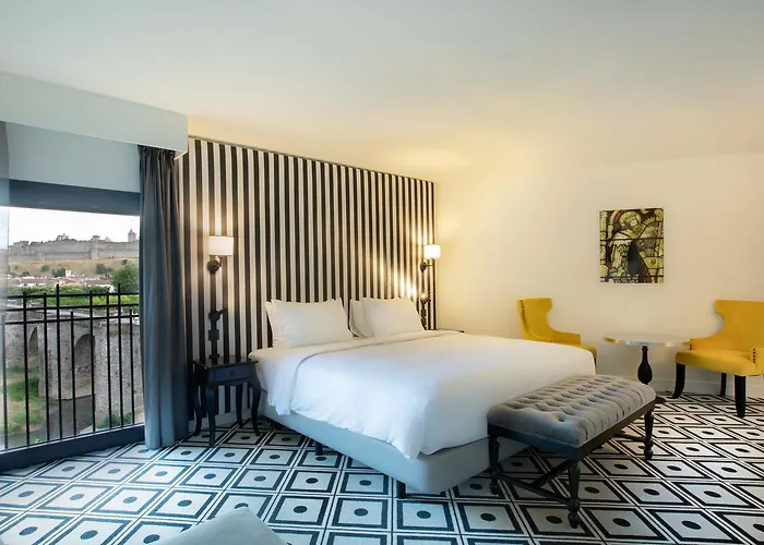 Du Roi & By Sowell Collection 5*