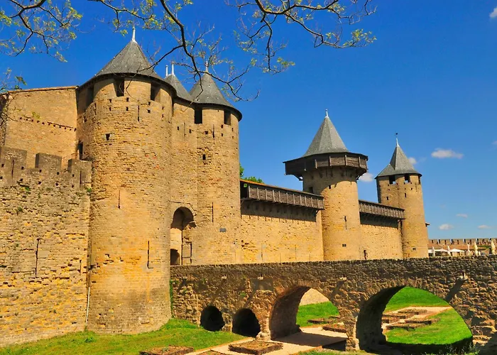 Du Roi & By Sowell Collection